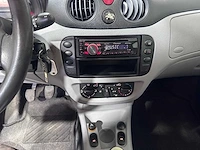 Citroen - c3 - 1.4i ligne prestige - 49-nt-rj - afbeelding 13 van  18