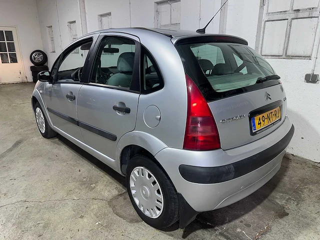 Citroen - c3 - 1.4i ligne prestige - 49-nt-rj - afbeelding 3 van  18