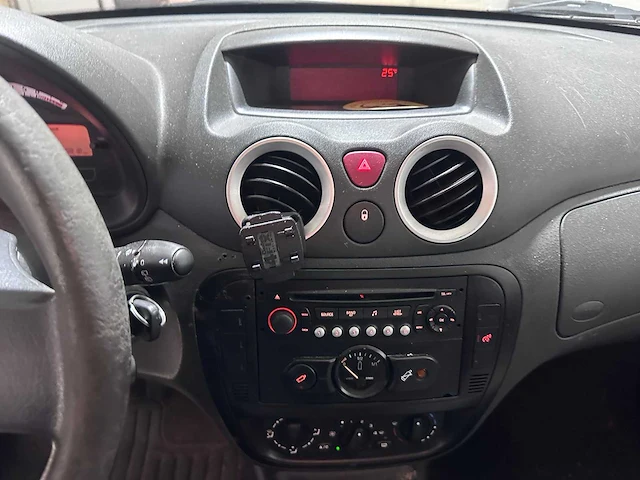 Citroen - c3 - 1.4i prestige cng - 76-xr-tz - afbeelding 4 van  17
