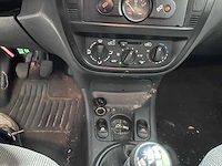 Citroen - c3 - 1.4i prestige cng - 76-xr-tz - afbeelding 5 van  17