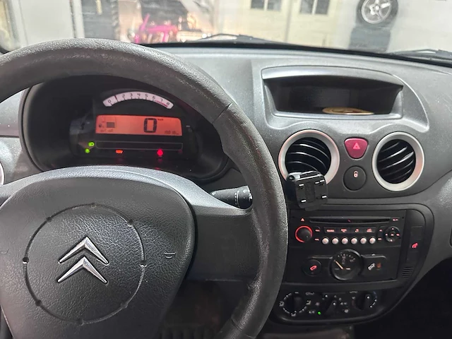 Citroen - c3 - 1.4i prestige cng - 76-xr-tz - afbeelding 17 van  17