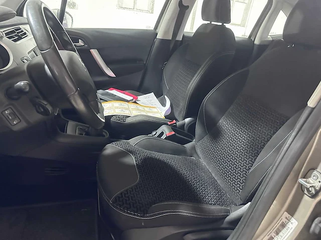 Citroen - c3 - 1.6 dynamique - 31-kzv-3 - afbeelding 6 van  18