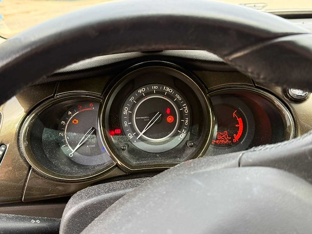 Citroen - c3 - 1.6 ehdi collection - personenauto - afbeelding 27 van  35