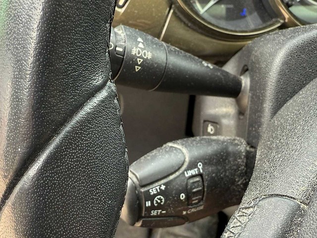 Citroen - c3 - 1.6 ehdi collection - personenauto - afbeelding 28 van  35