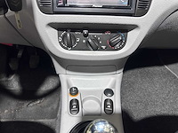 Citroen - c3 pluriel - 1.4i - 79-rg-sf - afbeelding 5 van  21