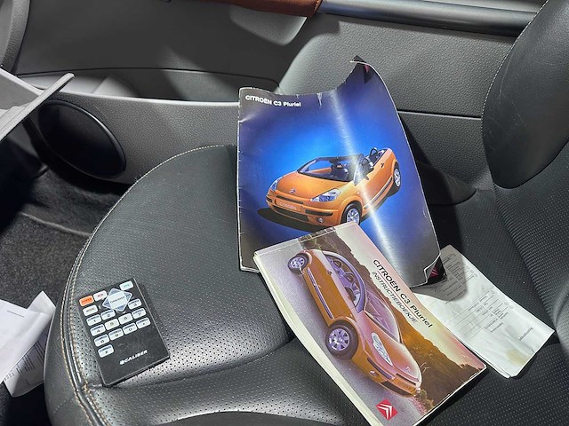Citroen - c3 pluriel - 1.4i - 79-rg-sf - afbeelding 6 van  21