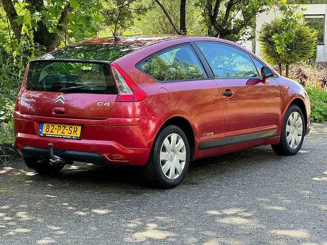 Citroen - c4 coupé - 1.6-16v vtr - 82-pz-sr - 2005 - afbeelding 7 van  12