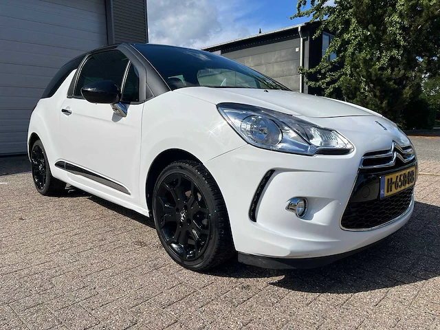 Citroen - ds - 2015 - 3 - 1.2 puretech so chic - h-658-bb - afbeelding 14 van  20