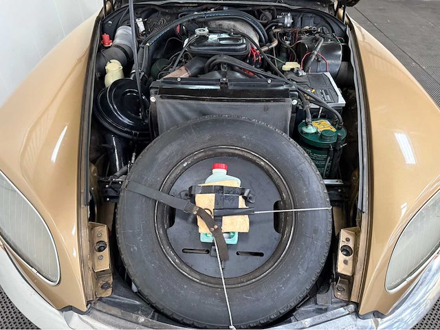 Citroen - ds - ds 21 - oldtimer - 1972 - afbeelding 25 van  34