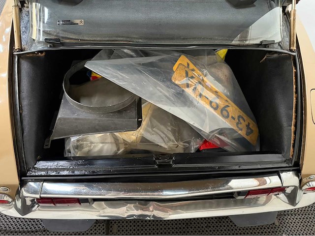 Citroen - ds - ds 21 - oldtimer - 1972 - afbeelding 28 van  34