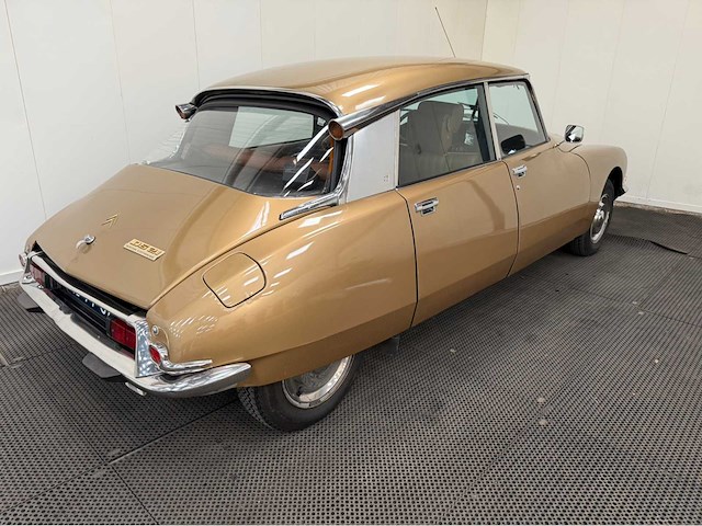 Citroen - ds - ds 21 - oldtimer - 1972 - afbeelding 30 van  34