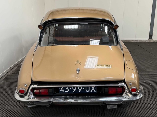 Citroen - ds - ds 21 - oldtimer - 1972 - afbeelding 31 van  34