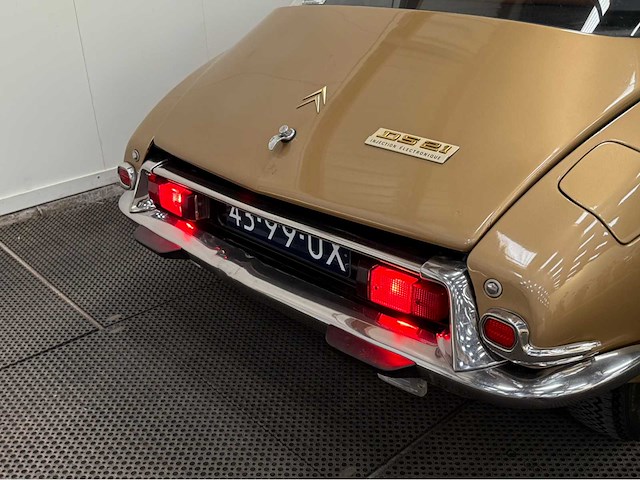 Citroen - ds - ds 21 - oldtimer - 1972 - afbeelding 32 van  34