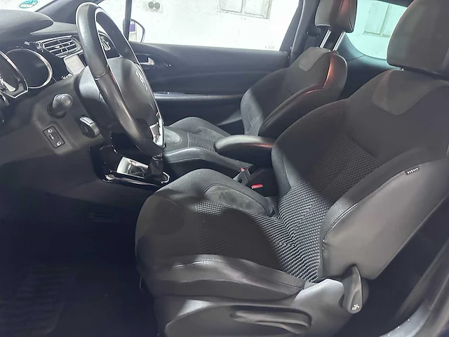 Citroen - ds3 - 1.2 puret. business - gg-807-f - afbeelding 6 van  17