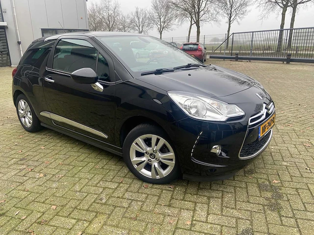 Citroen - ds3 - 1.2 vti business - car - afbeelding 17 van  22