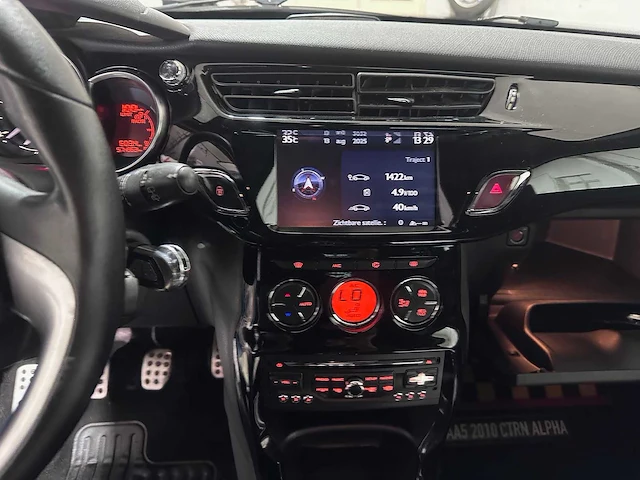 Citroen - ds3 - 1.6 e-hdi business - 19-zhd-5 - afbeelding 4 van  18