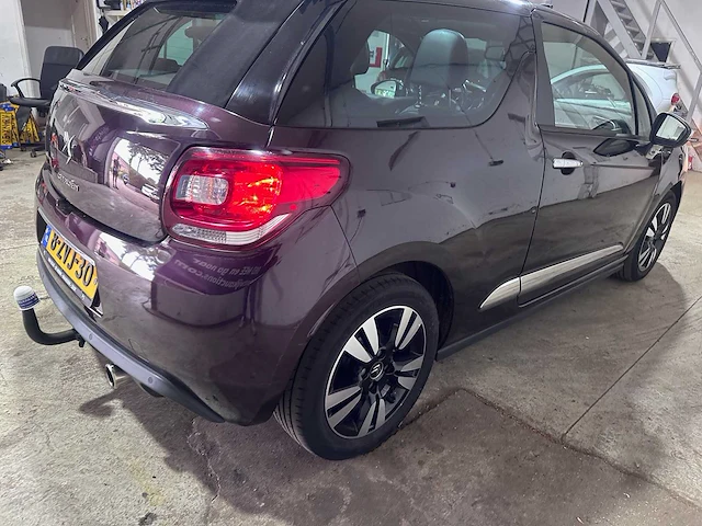 Citroen - ds3 cabrio - 1.2 vti so chic - 8-zvj-30 - afbeelding 11 van  15