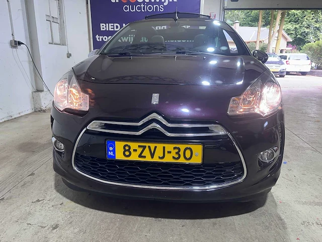 Citroen - ds3 cabrio - 1.2 vti so chic - 8-zvj-30 - afbeelding 13 van  15