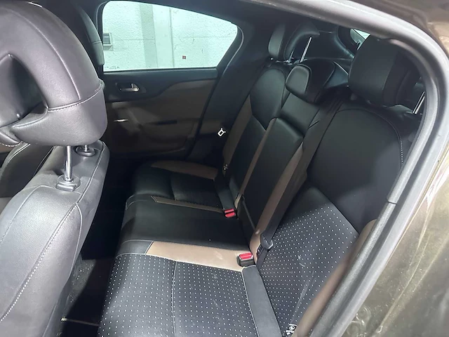 Citroen - ds4 - 1.6 thp sport chic - 24-rls-9 - afbeelding 16 van  21