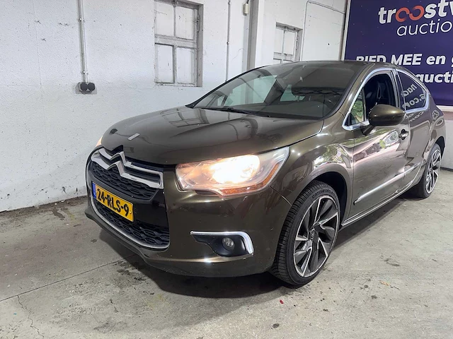 Citroen - ds4 - 1.6 thp sport chic - 24-rls-9 - afbeelding 1 van  21