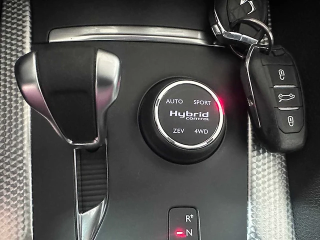 Citroen - ds5 - 2.0 hybrid4 sp. chic - 05-zsr-2 - afbeelding 6 van  25