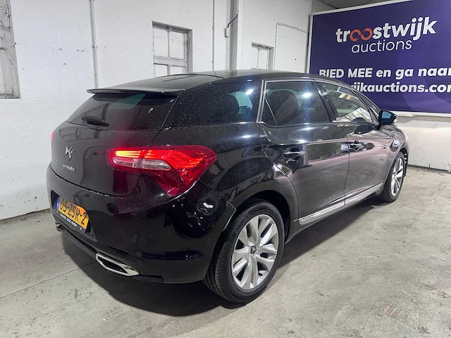 Citroen - ds5 - 2.0 hybrid4 sp. chic - 05-zsr-2 - afbeelding 21 van  25