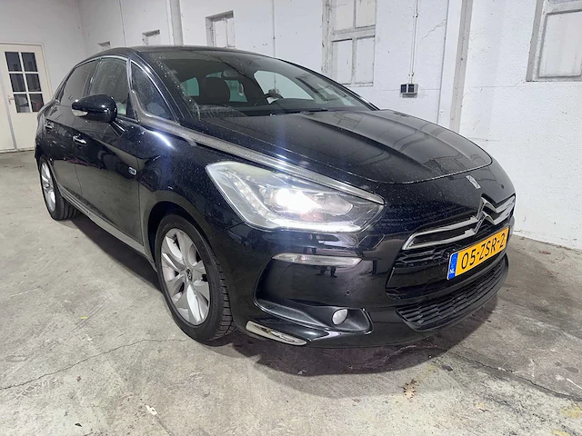 Citroen - ds5 - 2.0 hybrid4 sp. chic - 05-zsr-2 - afbeelding 23 van  25