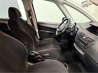 Citroen - grand c4 - picasso - personenauto - afbeelding 2 van  25