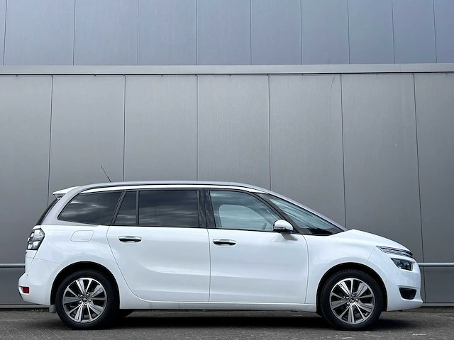 Citroen - grand c4 picasso - 1.2 puret. business - persoons - gr-595-k - 2015 - afbeelding 16 van  21