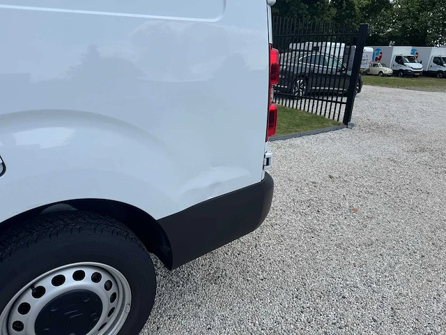 Citroen - jumpy - 2.0 bluehdi l2 - vxn-44-l - 2023 - afbeelding 16 van  25