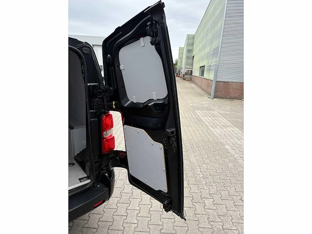 Citroen - jumpy - 2.0 bluehdi180bus&s - bedrijfswagen - afbeelding 13 van  22