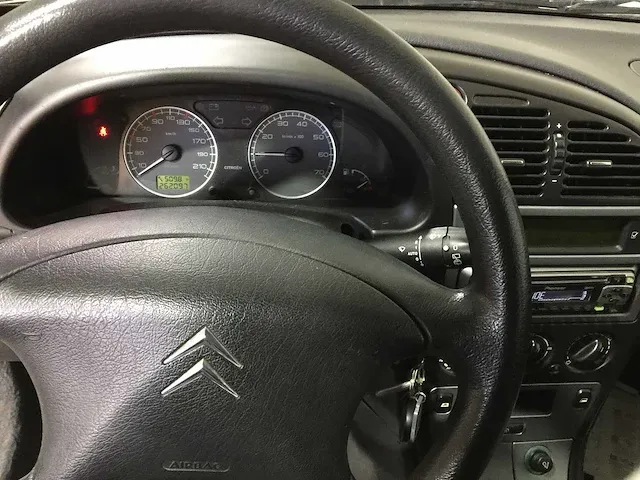 Citroen - xsara - 1.4i différence 2 - 87-nd-rn - afbeelding 6 van  21