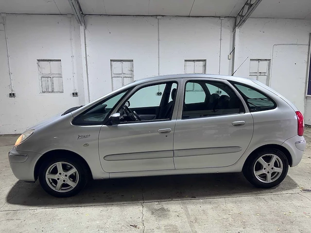 Citroen - xsara picasso - 1.6i-16v caractère - 52-xd-hk - afbeelding 11 van  18