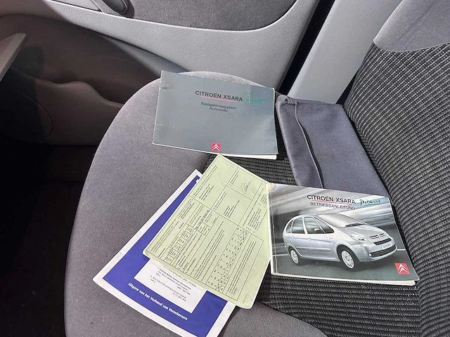Citroen - xsara picasso - 1.6i-16v image - 30-gsv-5 - afbeelding 5 van  18