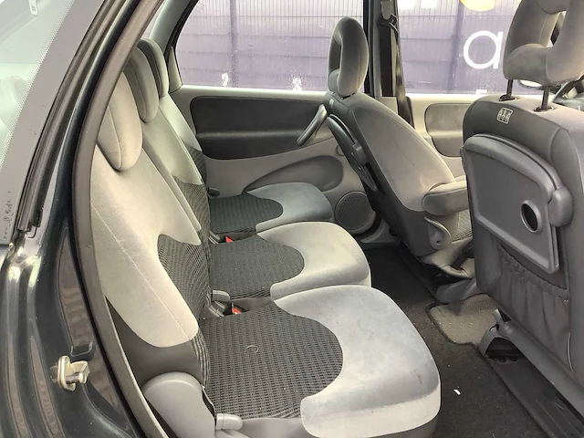 Citroen - xsara picasso - 1.6i-16v prestige - personenauto - afbeelding 11 van  14