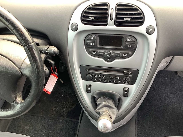 Citroen - xsara picasso - 1.6i-16v prestige - personenauto - afbeelding 13 van  14