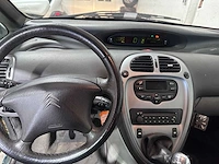 Citroen - xsara picasso - 1.8i-16v différence2 - 52-nt-kz - afbeelding 2 van  16