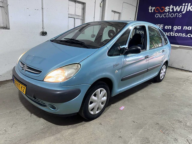 Citroen - xsara picasso - 1.8i-16v différence2 - 52-nt-kz - afbeelding 1 van  16
