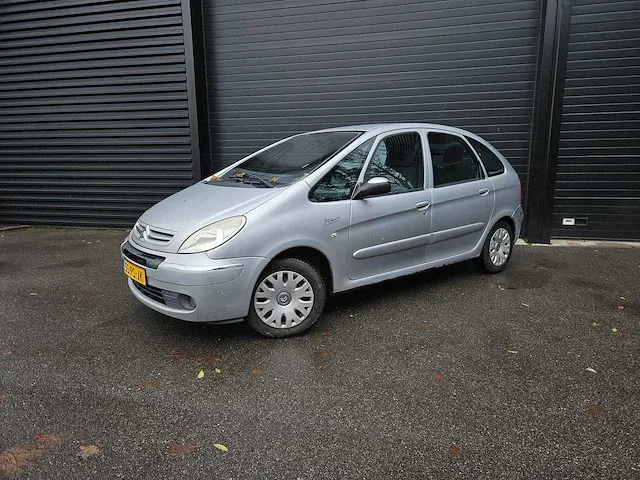 Citroen - xsara picasso - 1.8i-16v image - 55-ps-jk - 2004 - afbeelding 16 van  21