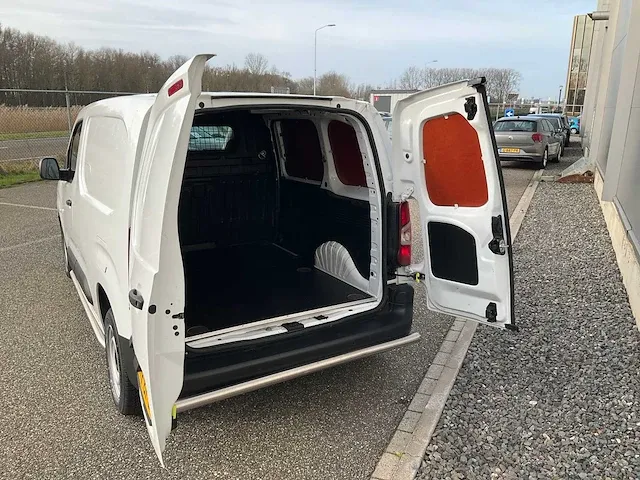 Citroen 1.5 bluehdi club 2022 airco pakeersensor carplay dab, vpr-87-b - afbeelding 13 van  24