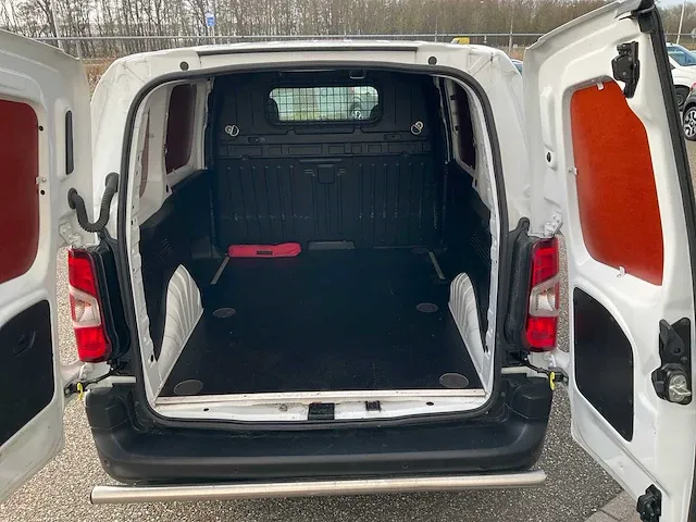 Citroen 1.5 bluehdi club 2022 airco pakeersensor carplay dab, vpr-87-b - afbeelding 14 van  24