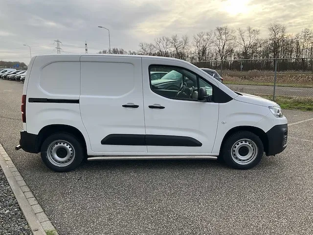 Citroen 1.5 bluehdi club 2022 airco pakeersensor carplay dab, vpr-87-b - afbeelding 21 van  24