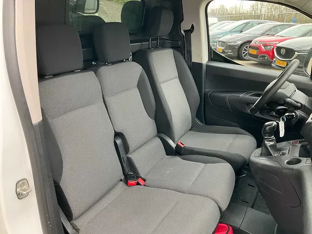 Citroen 1.5 bluehdi club bedrijfswagen 2020 airco 3 zitplaatsen carplay, vff-72-f - afbeelding 15 van  30