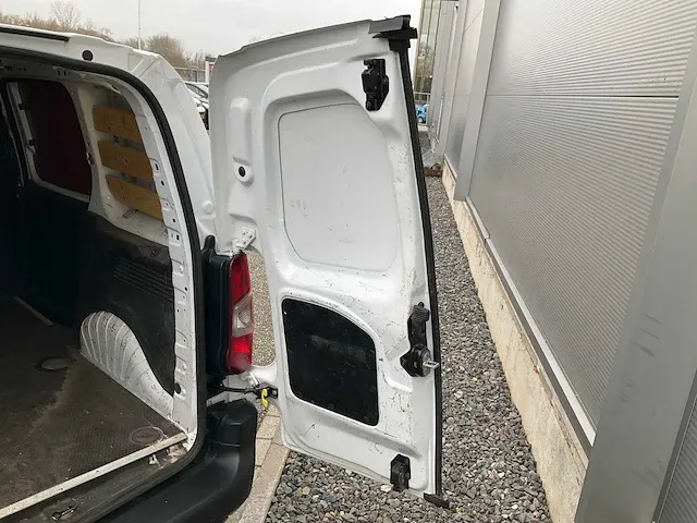Citroen 1.5 bluehdi club bedrijfswagen 2020 airco 3 zitplaatsen carplay, vff-72-f - afbeelding 22 van  30