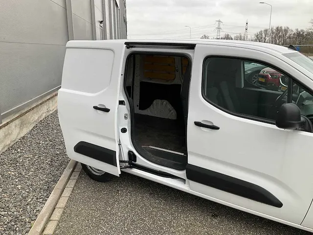 Citroen 1.5 bluehdi club bedrijfswagen 2020 airco 3 zitplaatsen carplay, vff-72-f - afbeelding 24 van  30