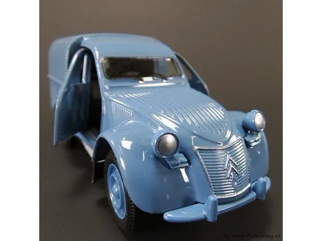 Citroen 2cv fourgonnette blauw - afbeelding 4 van  5