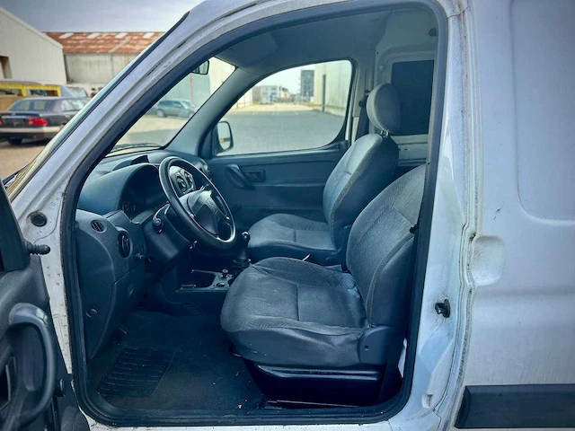 Citroen berlingo 1.9 d 600, 20-bg-sj - afbeelding 9 van  13