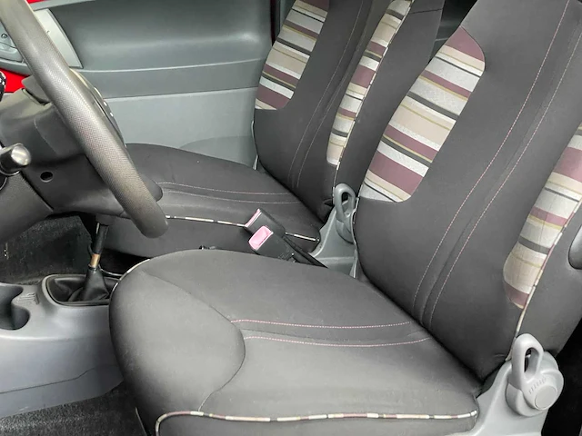Citroen c1 1.0-12v ambiance 68pk 2009, 80-jzb-4 - afbeelding 24 van  43