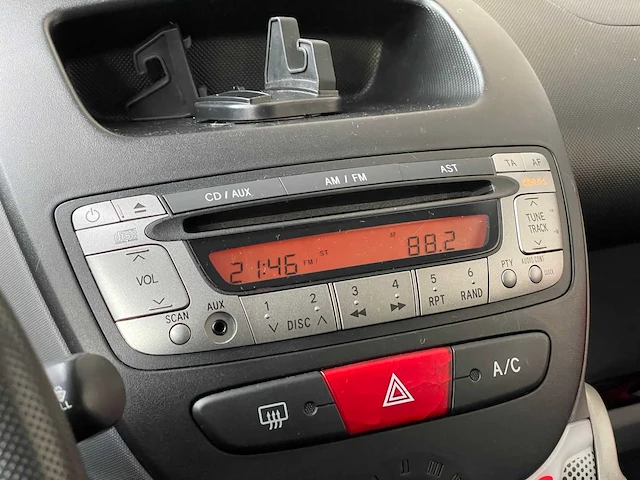 Citroen c1 1.0-12v ambiance 68pk 2009, 80-jzb-4 - afbeelding 33 van  43