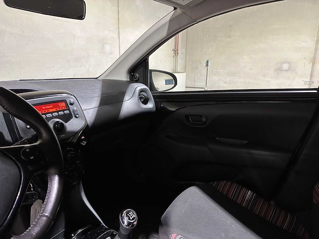 Citroen c1 1.0 vti feel 72pk 2020, j-930-kz - afbeelding 10 van  36